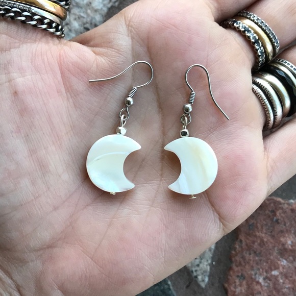 π΄SALE ! red dot items are 2 for $25 . Bundle more than 3 and its $10 each π - Picture 8 of 11